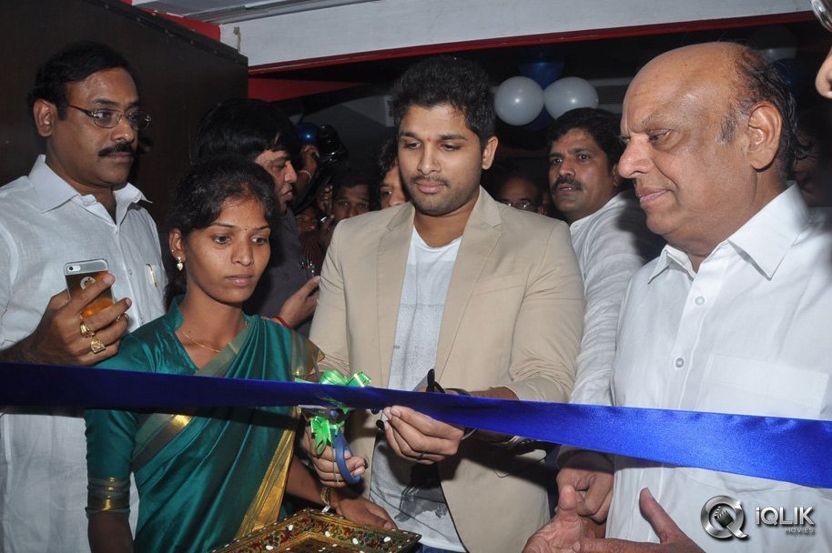 Allu-Arjun-Launches-Asian-Cinemas-Theatre-at-Uppal